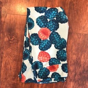 LuLa Roe Raspberry leggings TC